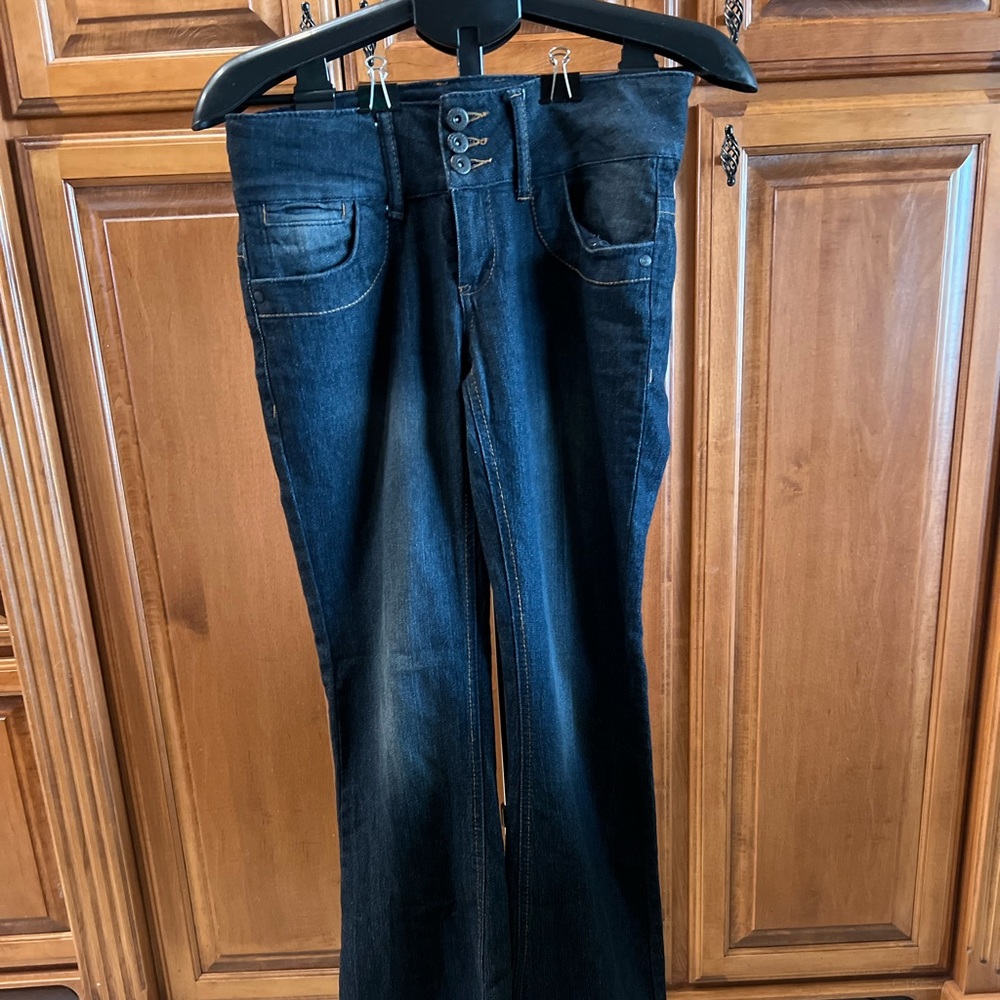 Juniors fit & flare jeans. Size 9